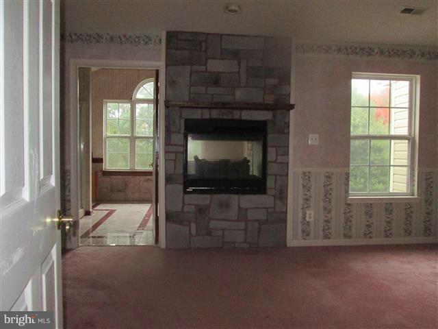 HICKORY OVERLOOK - Residential