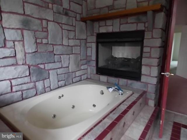 HICKORY OVERLOOK - Residential