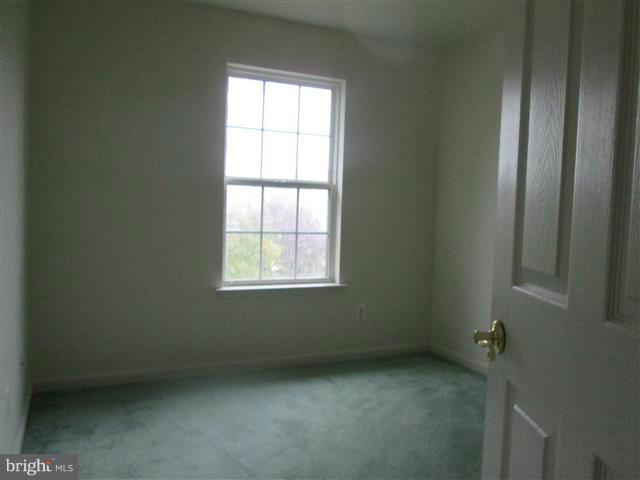 HICKORY OVERLOOK - Residential