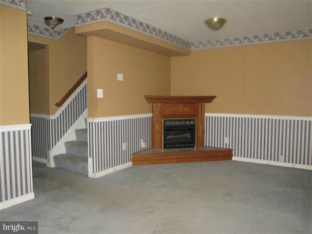 HICKORY OVERLOOK - Residential