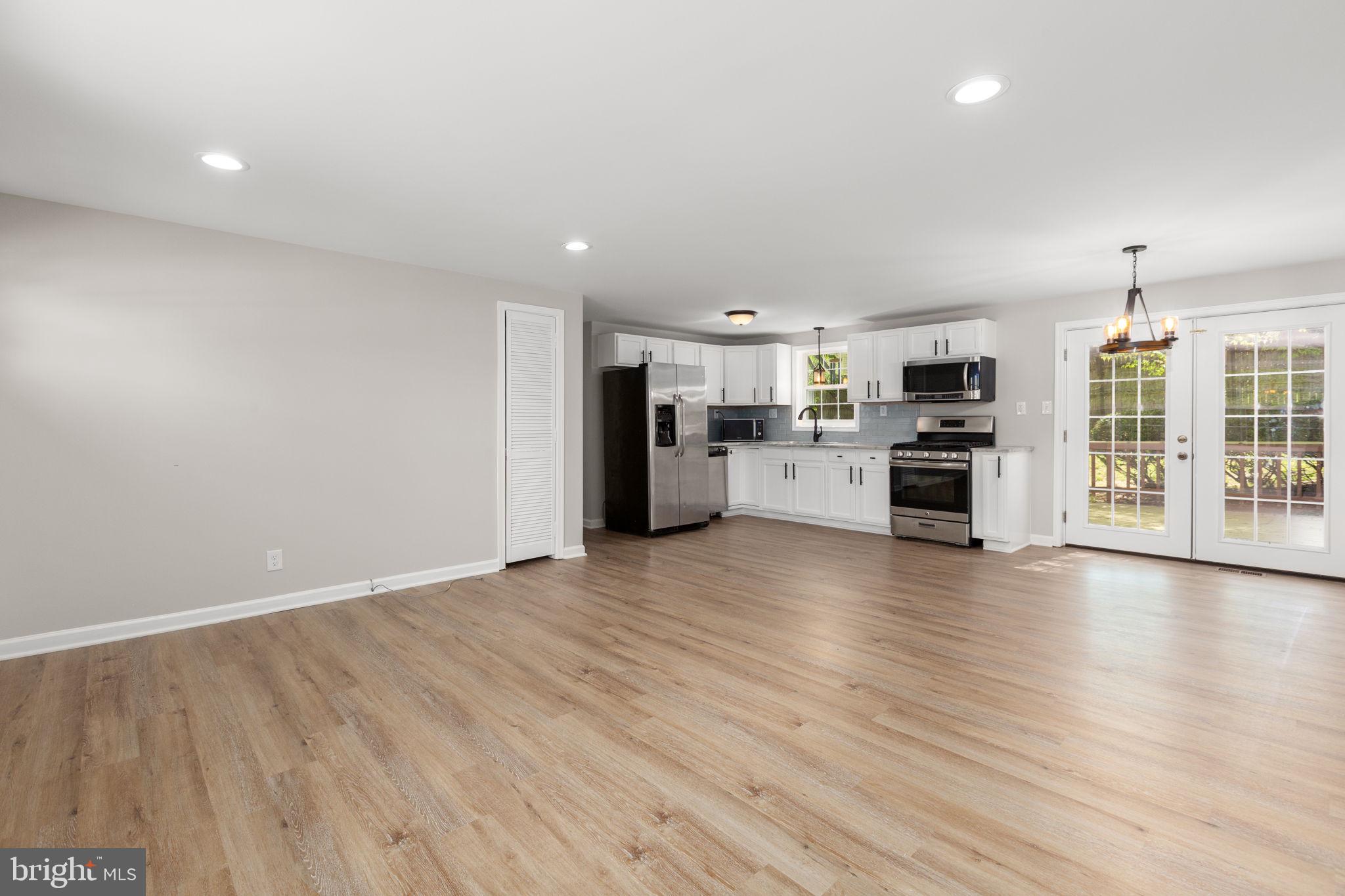 DEERFIELD - Residential