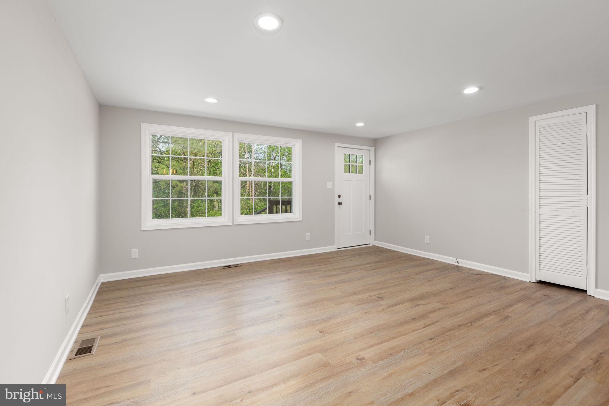 DEERFIELD - Residential