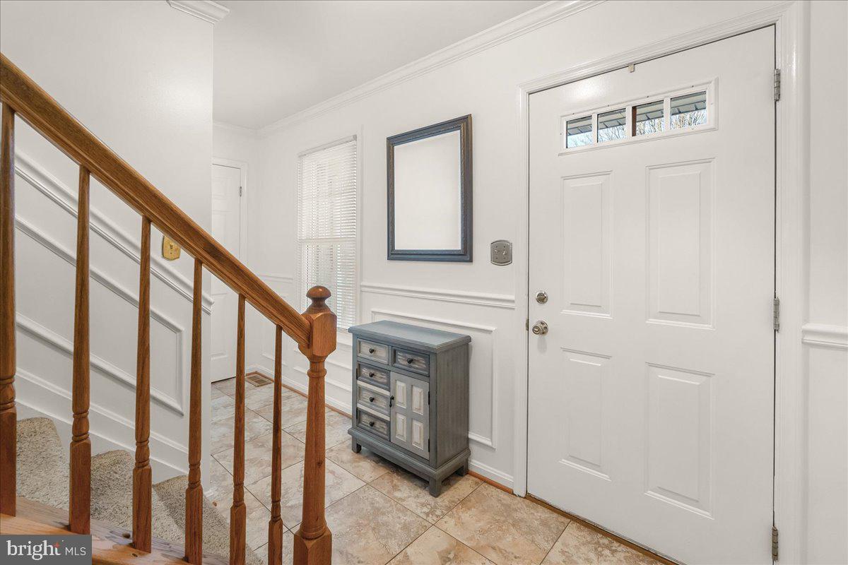 VILLAGE GATE - Residential