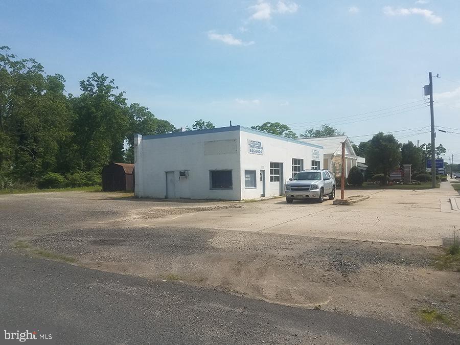 2320 NEW ROAD