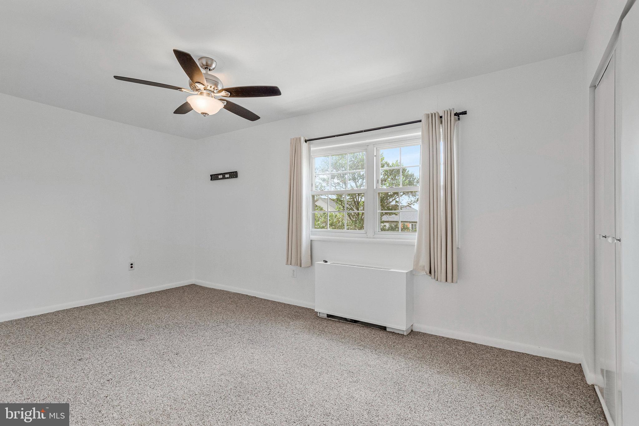 MONTPELIER VILLAGE - Residential