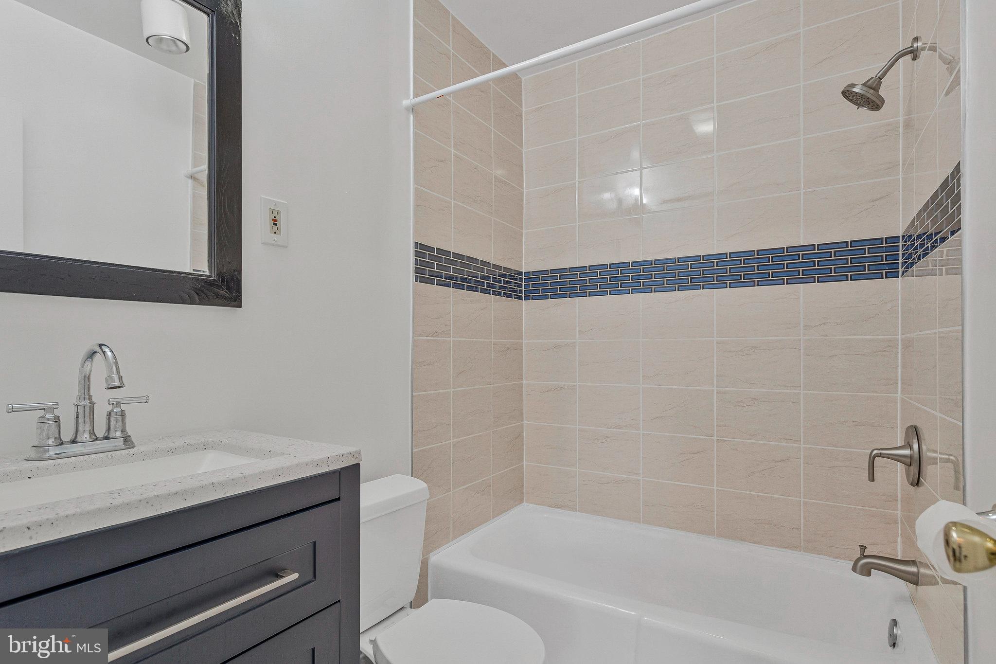 MONTPELIER VILLAGE - Residential