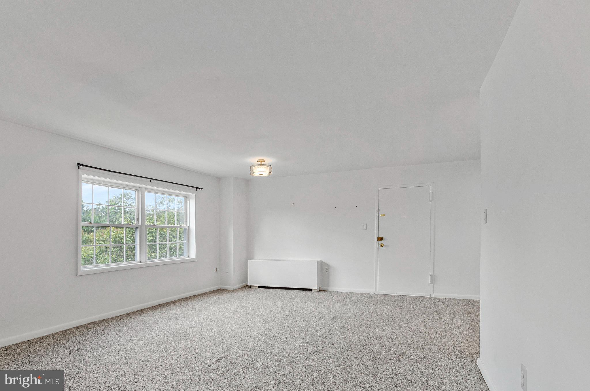 MONTPELIER VILLAGE - Residential