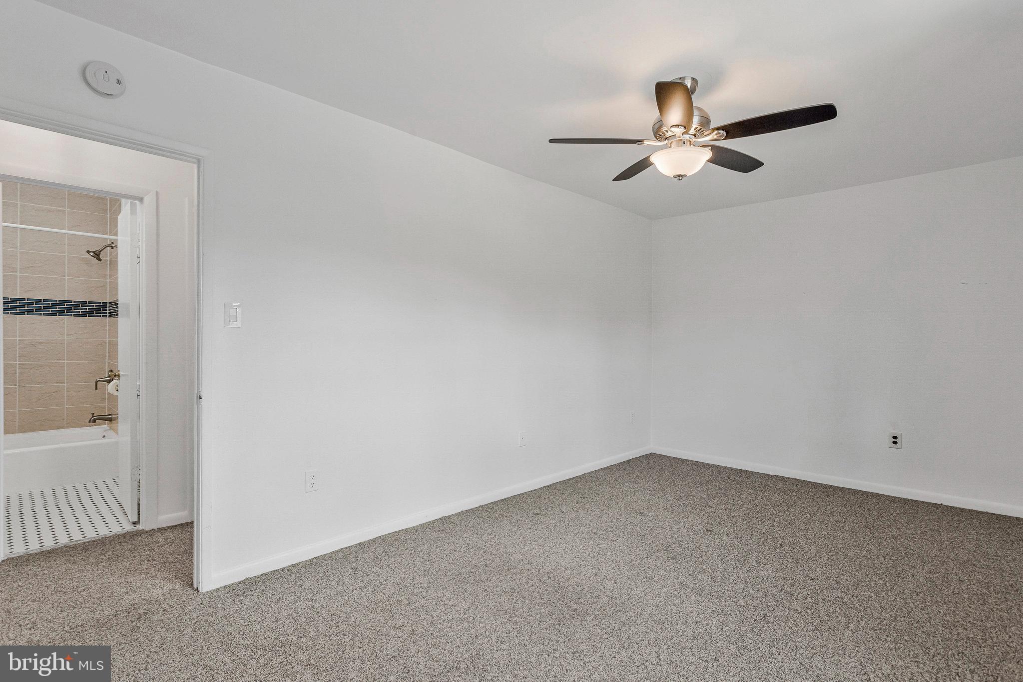 MONTPELIER VILLAGE - Residential