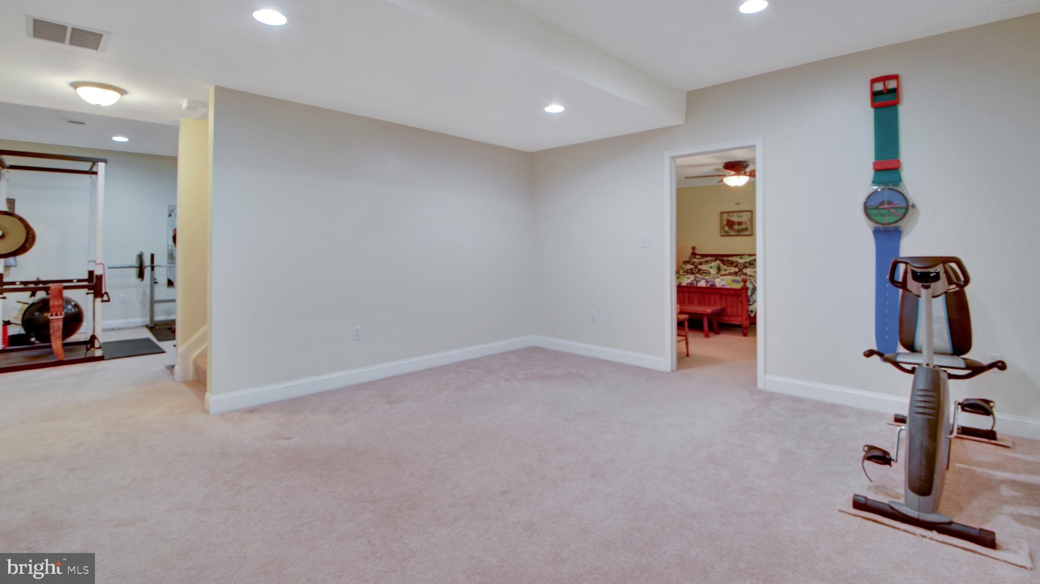 MOUNT TABOR GLEN - Residential