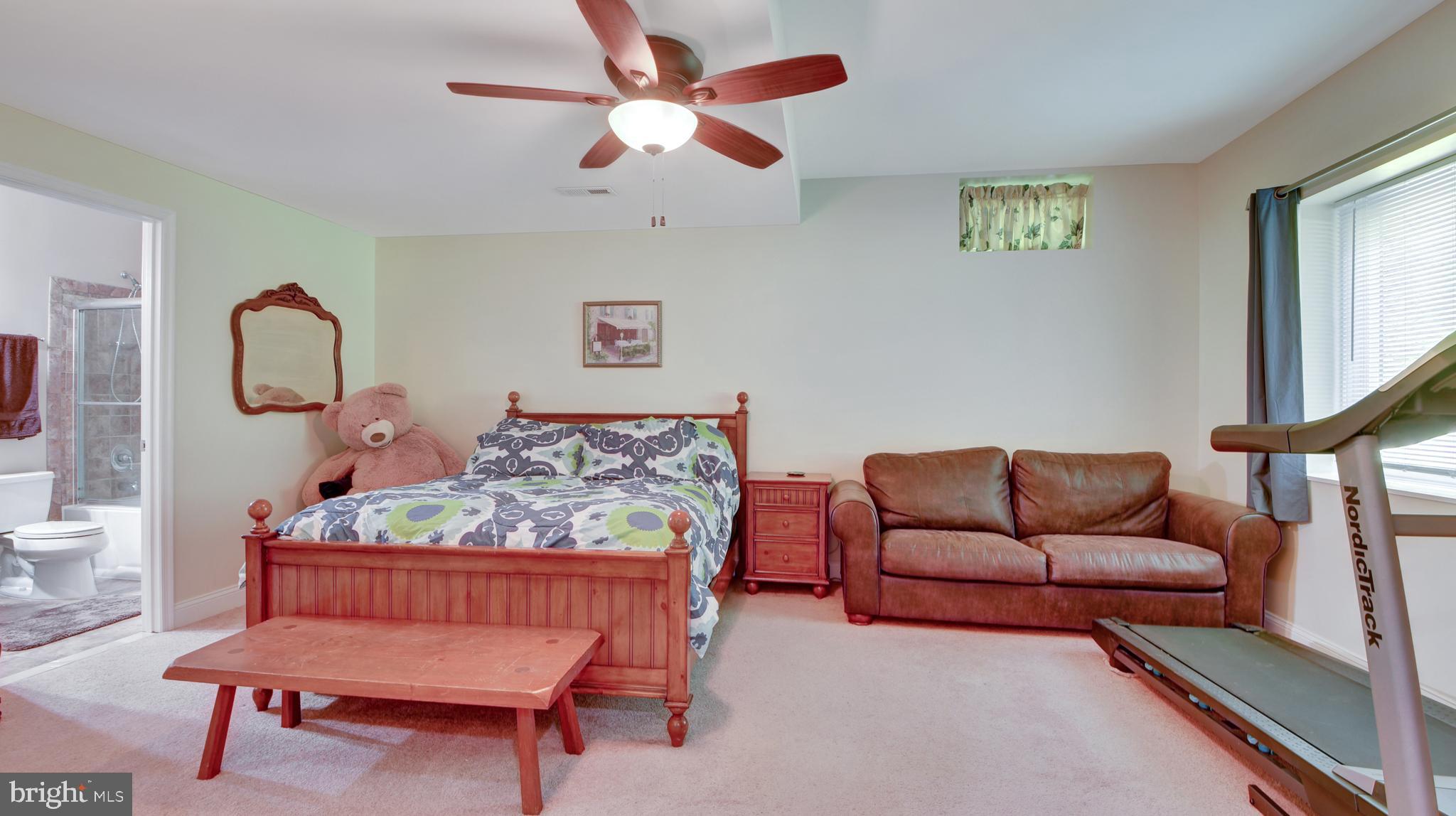 MOUNT TABOR GLEN - Residential