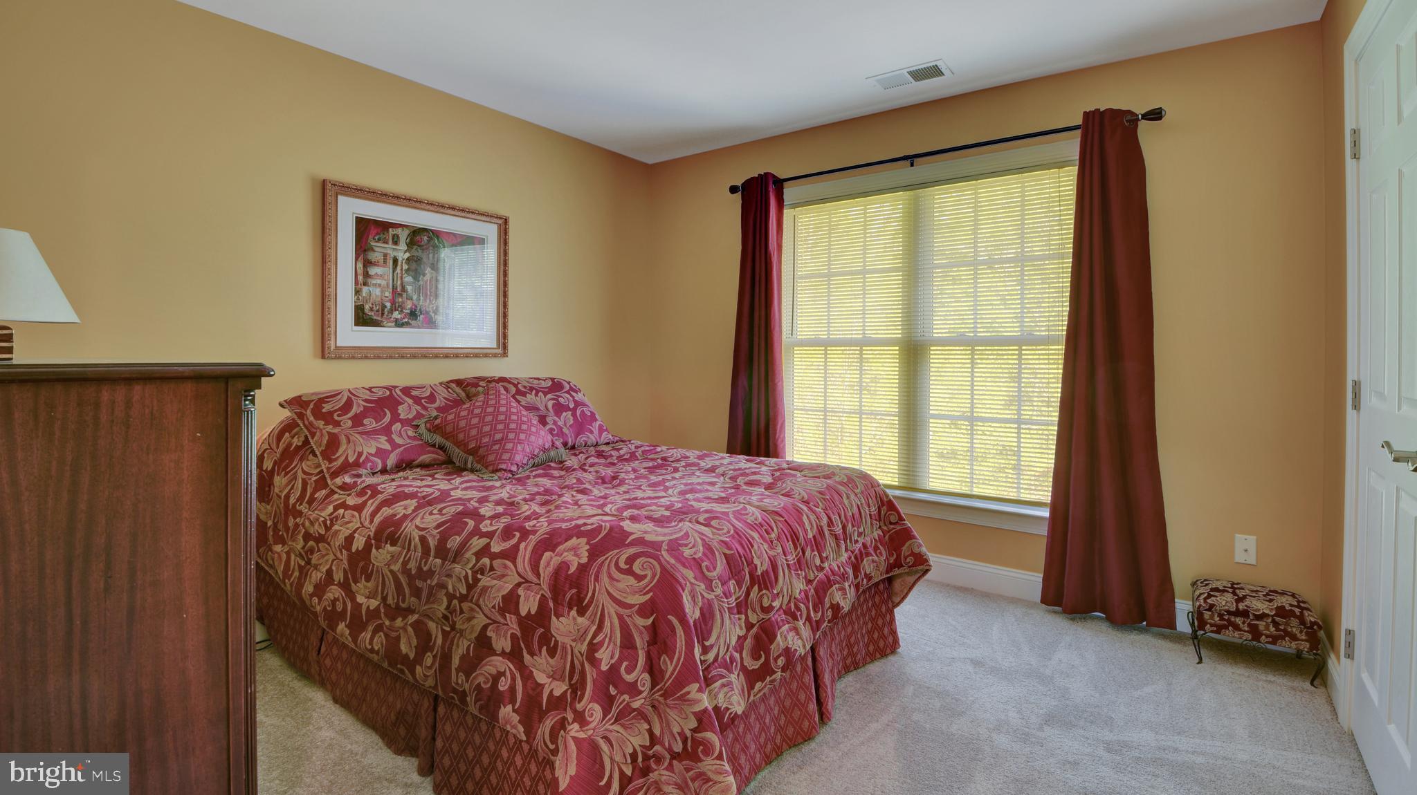 MOUNT TABOR GLEN - Residential