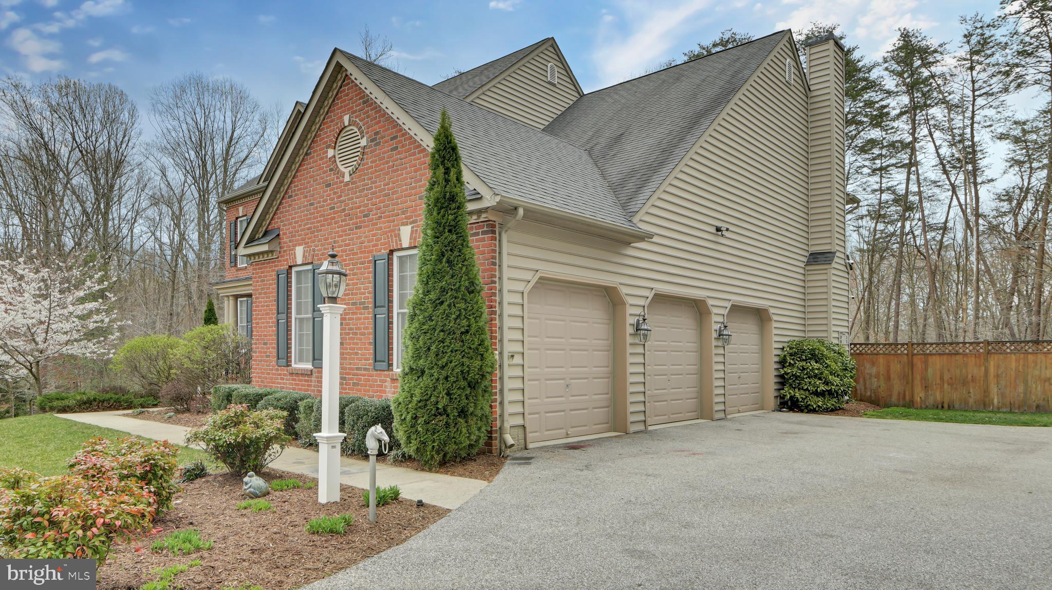 MOUNT TABOR GLEN - Residential