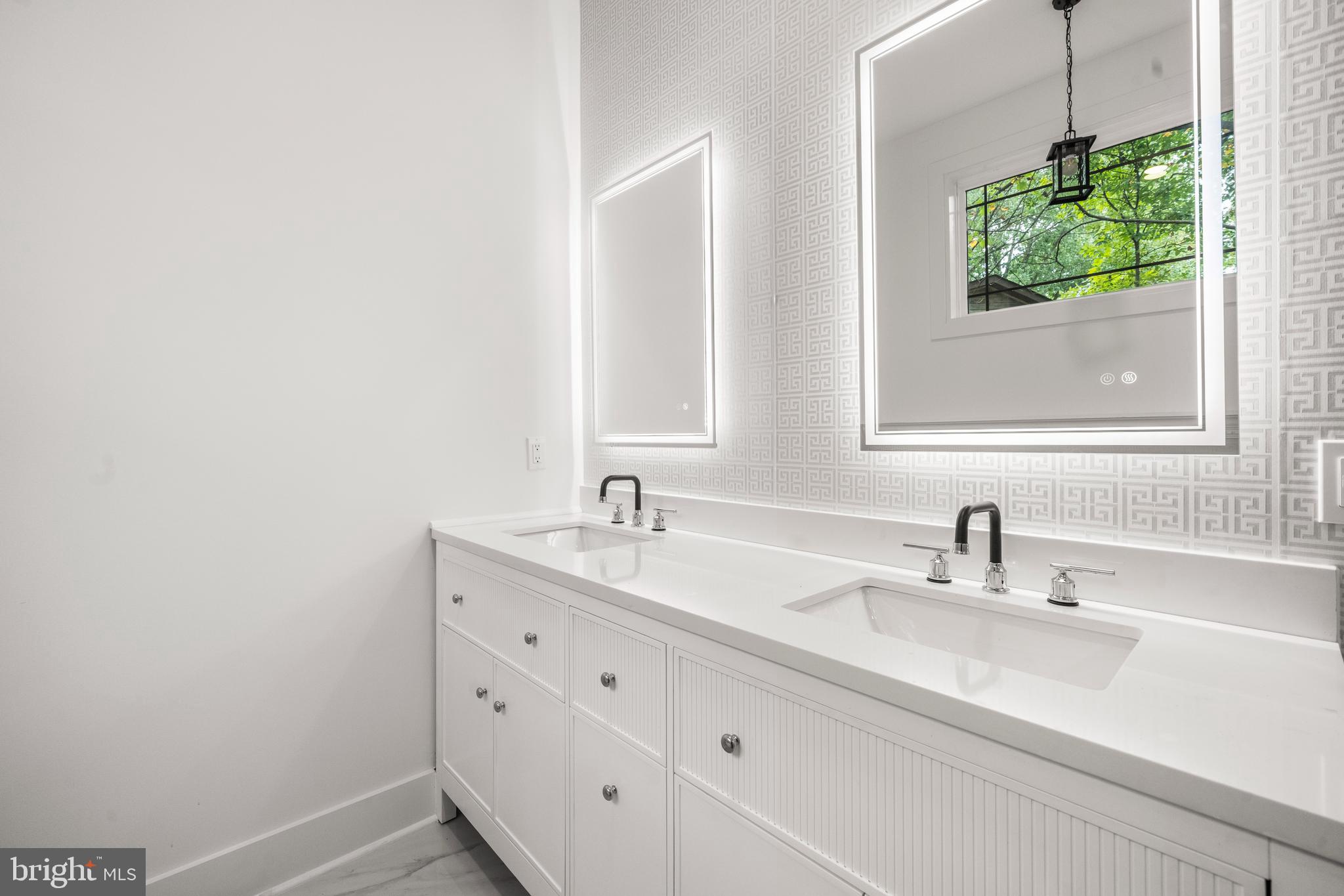 CAPITOL VIEW PARK - Residential