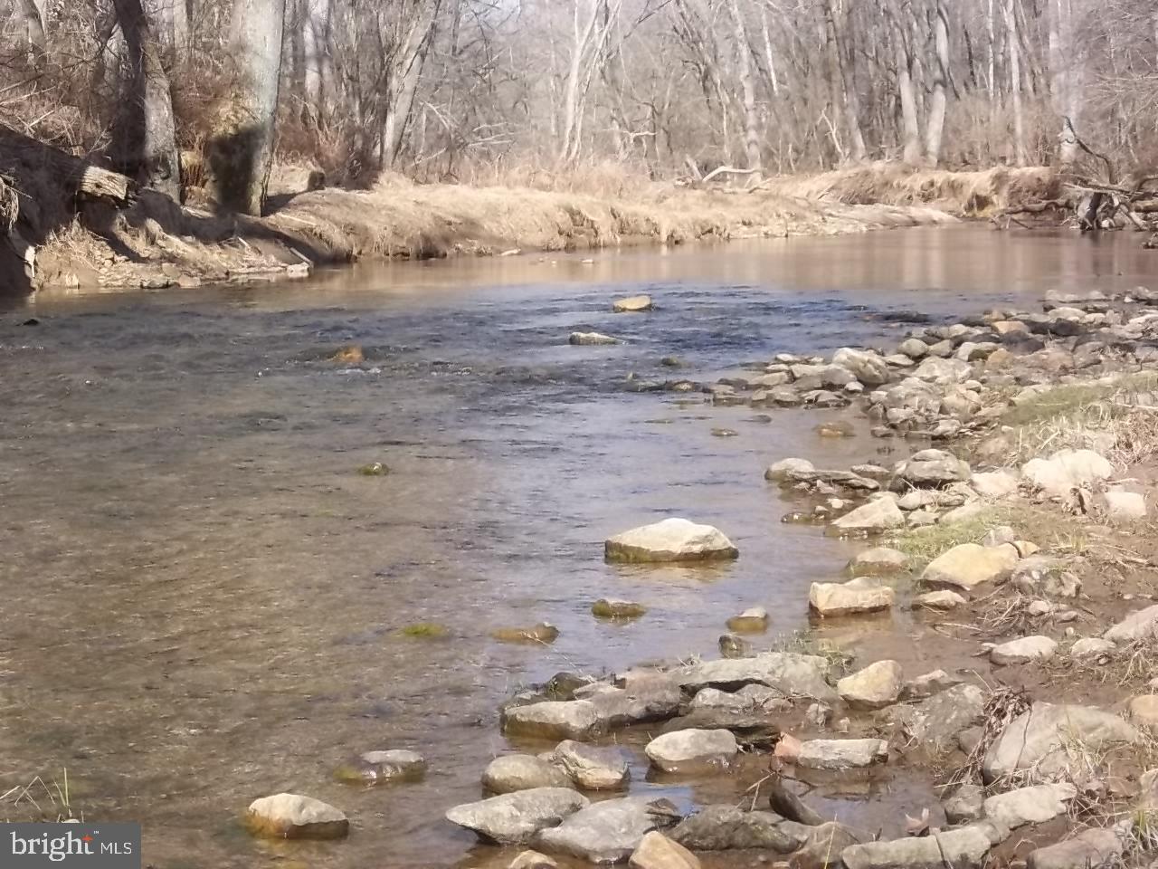 MONTFORD GLEN - Land