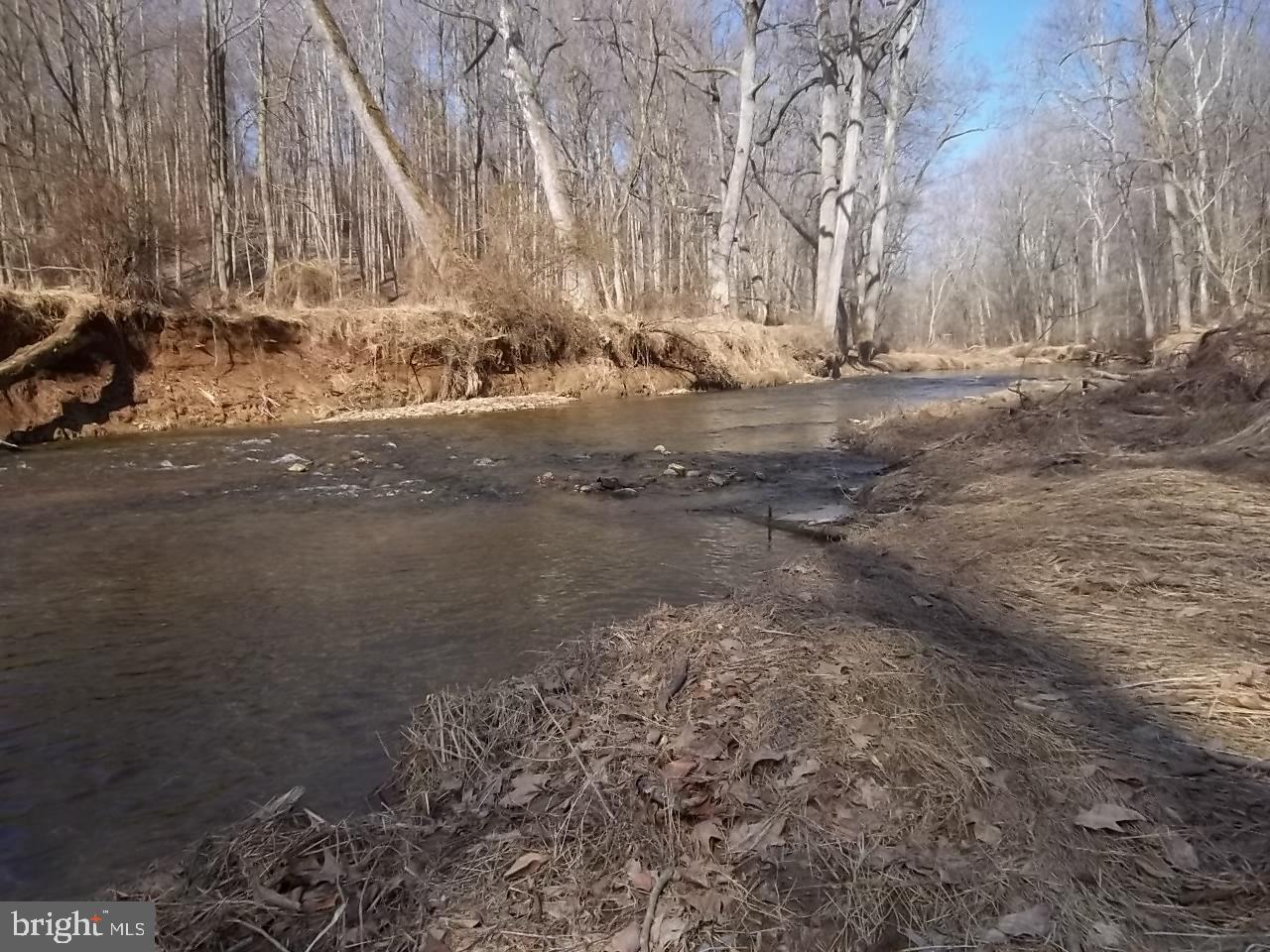 MONTFORD GLEN - Land