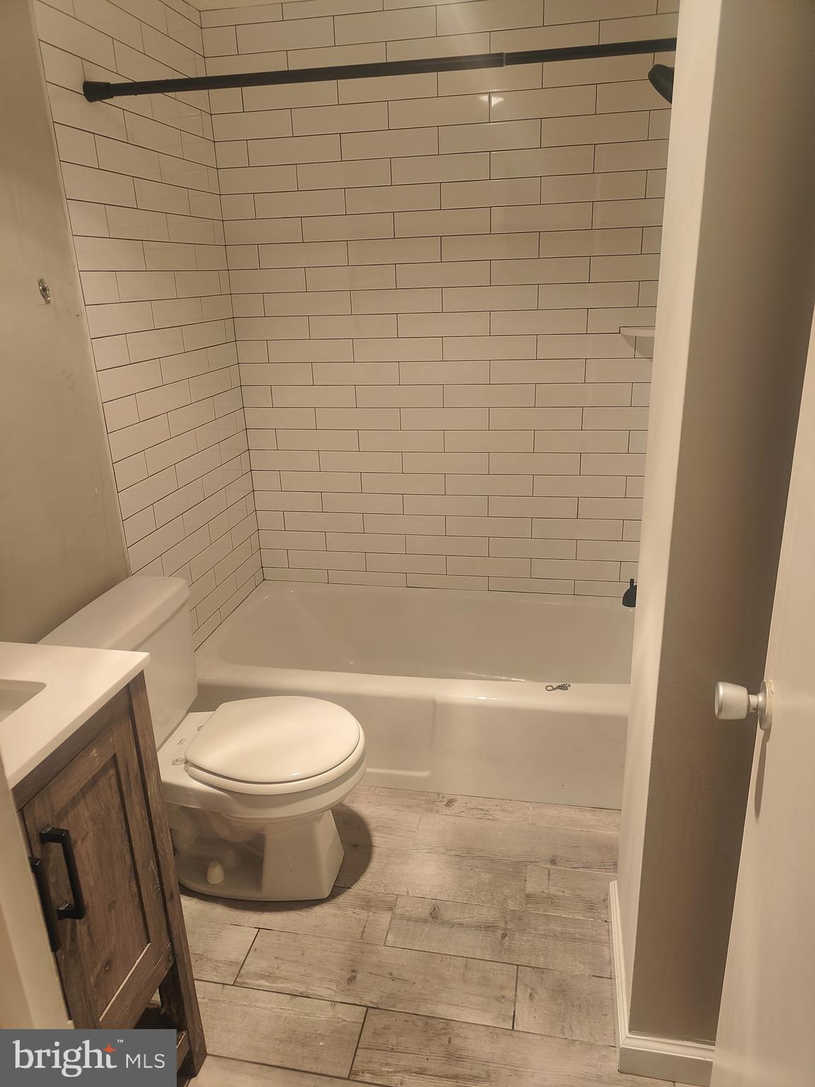 BARCROFT HILLS - Residential