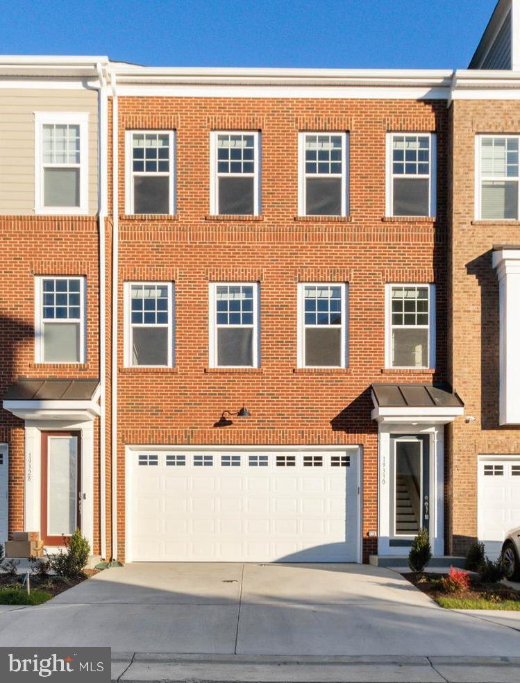 WOODLANDS AT GOOSE CREEK - Residential