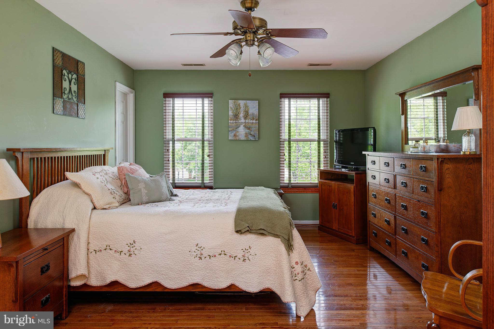 STONEGATE - Residential