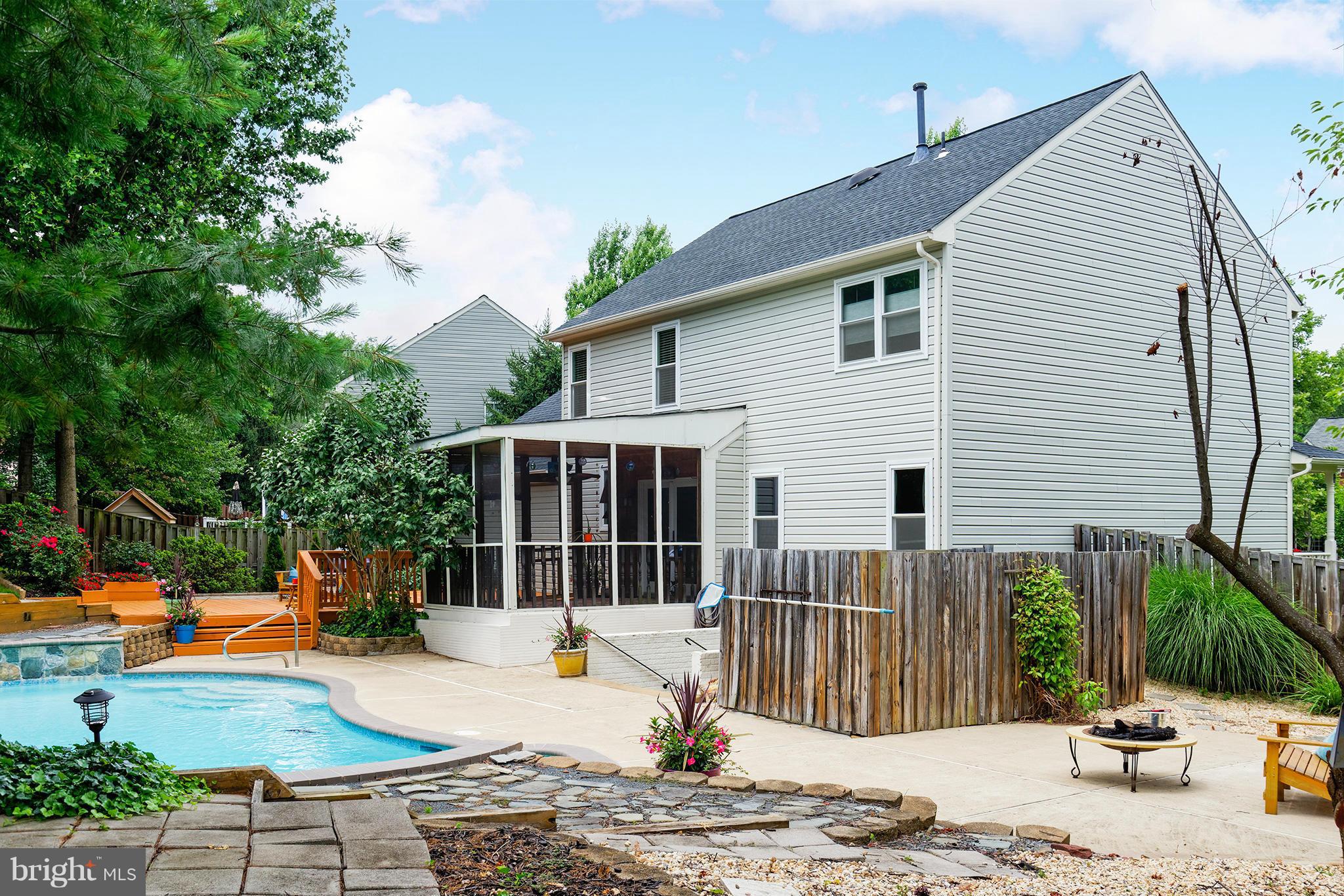 STONEGATE - Residential