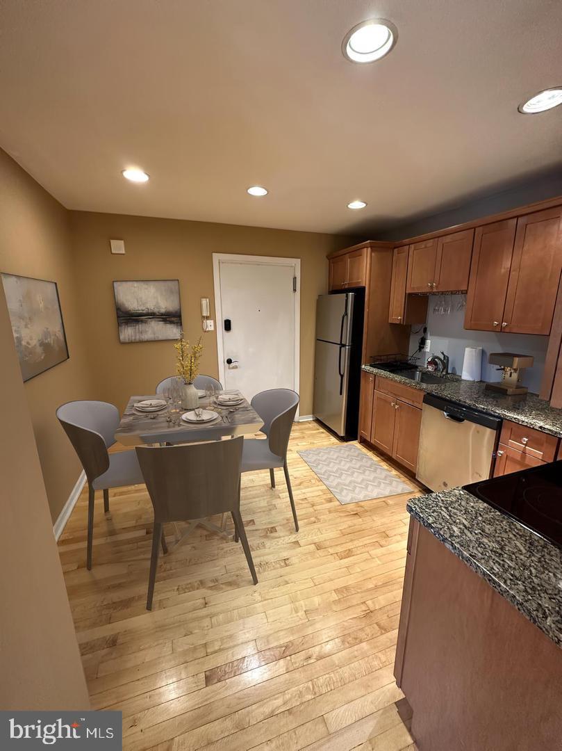 FAIRMOUNT - Residential Lease