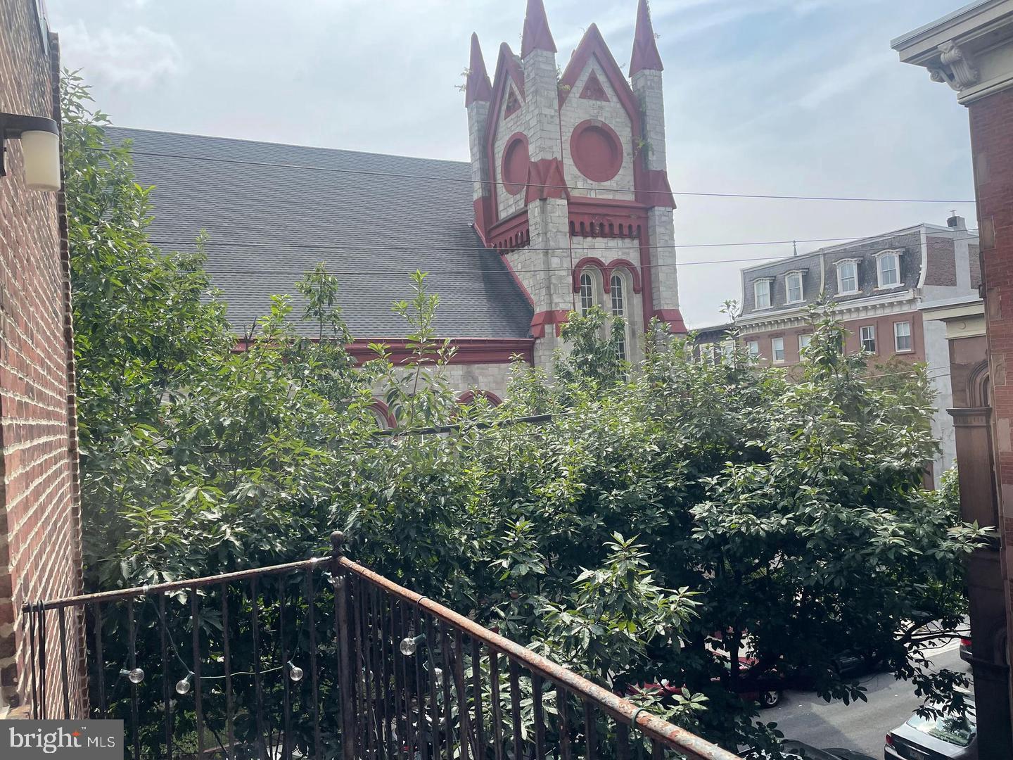 FAIRMOUNT - Residential Lease