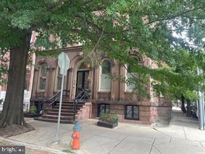 FAIRMOUNT - Residential Lease