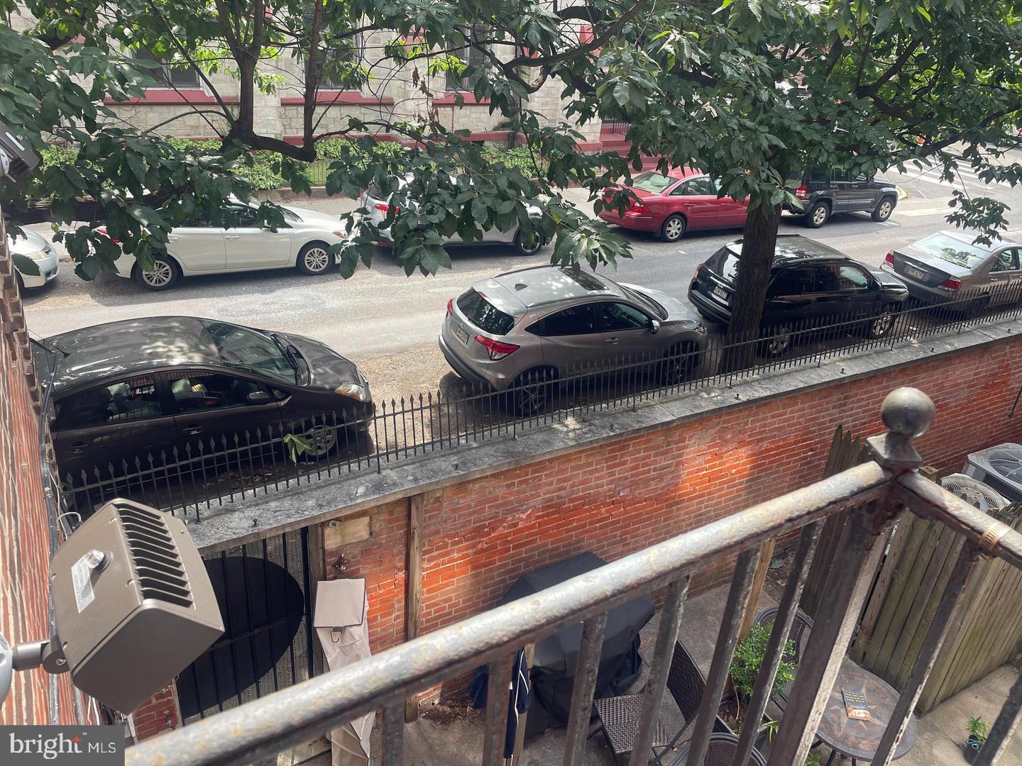 FAIRMOUNT - Residential Lease