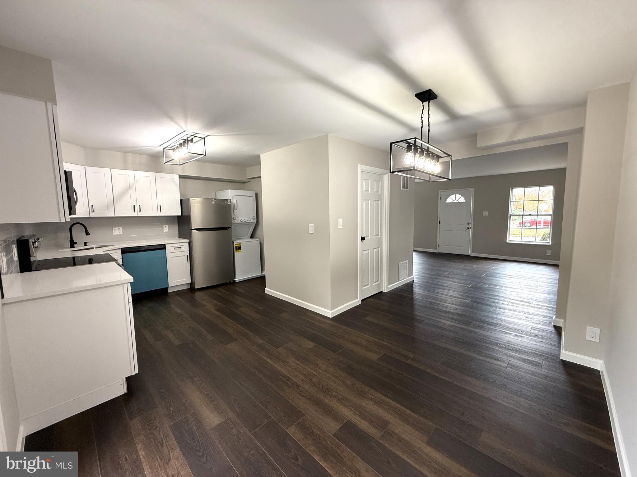 PEMBROOK OF LOUDOUN - Residential