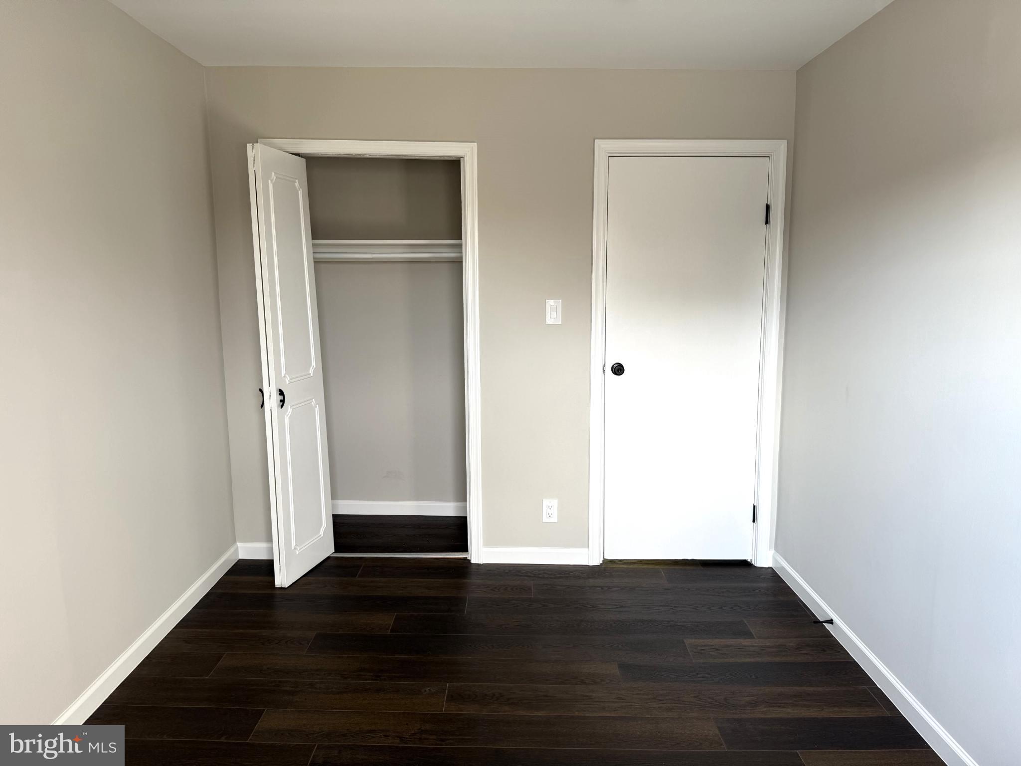 PEMBROOK OF LOUDOUN - Residential