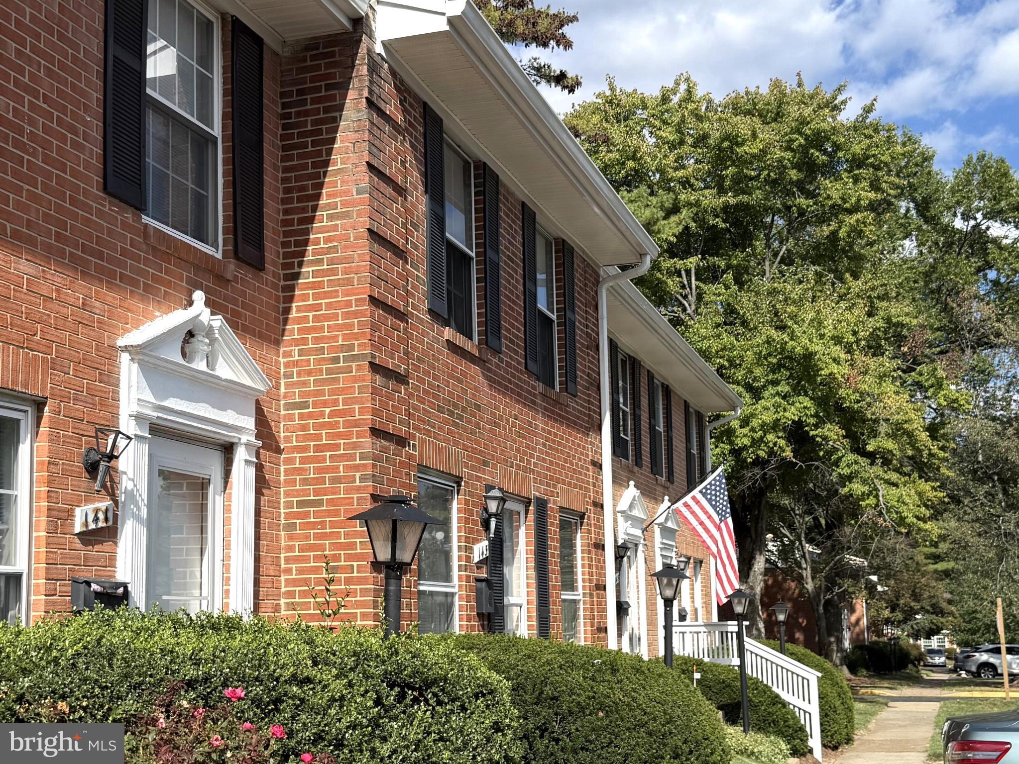 PEMBROOK OF LOUDOUN - Residential