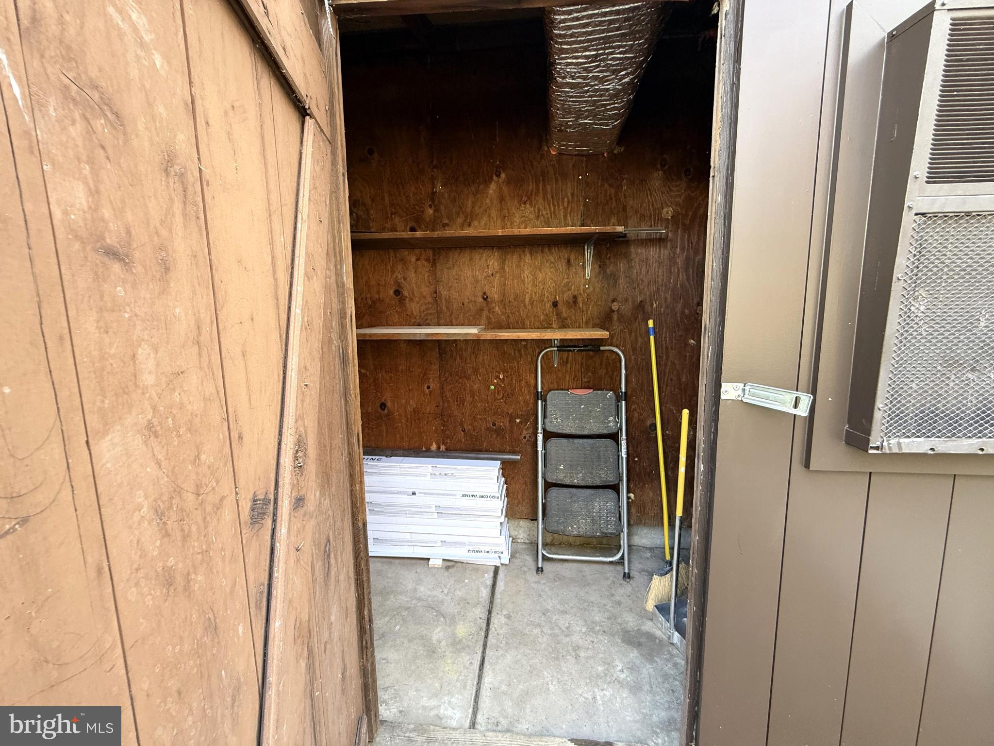 PEMBROOK OF LOUDOUN - Residential