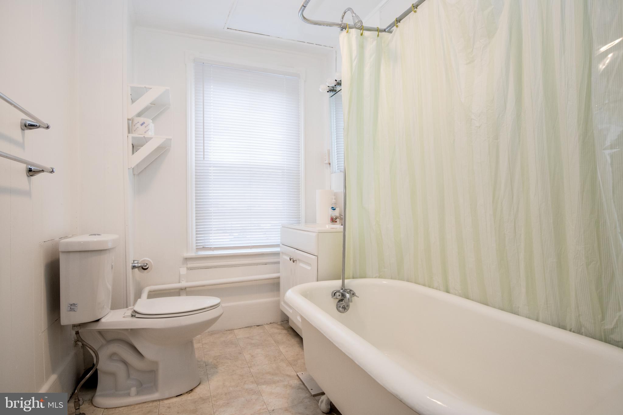 AMBLER - Residential Lease