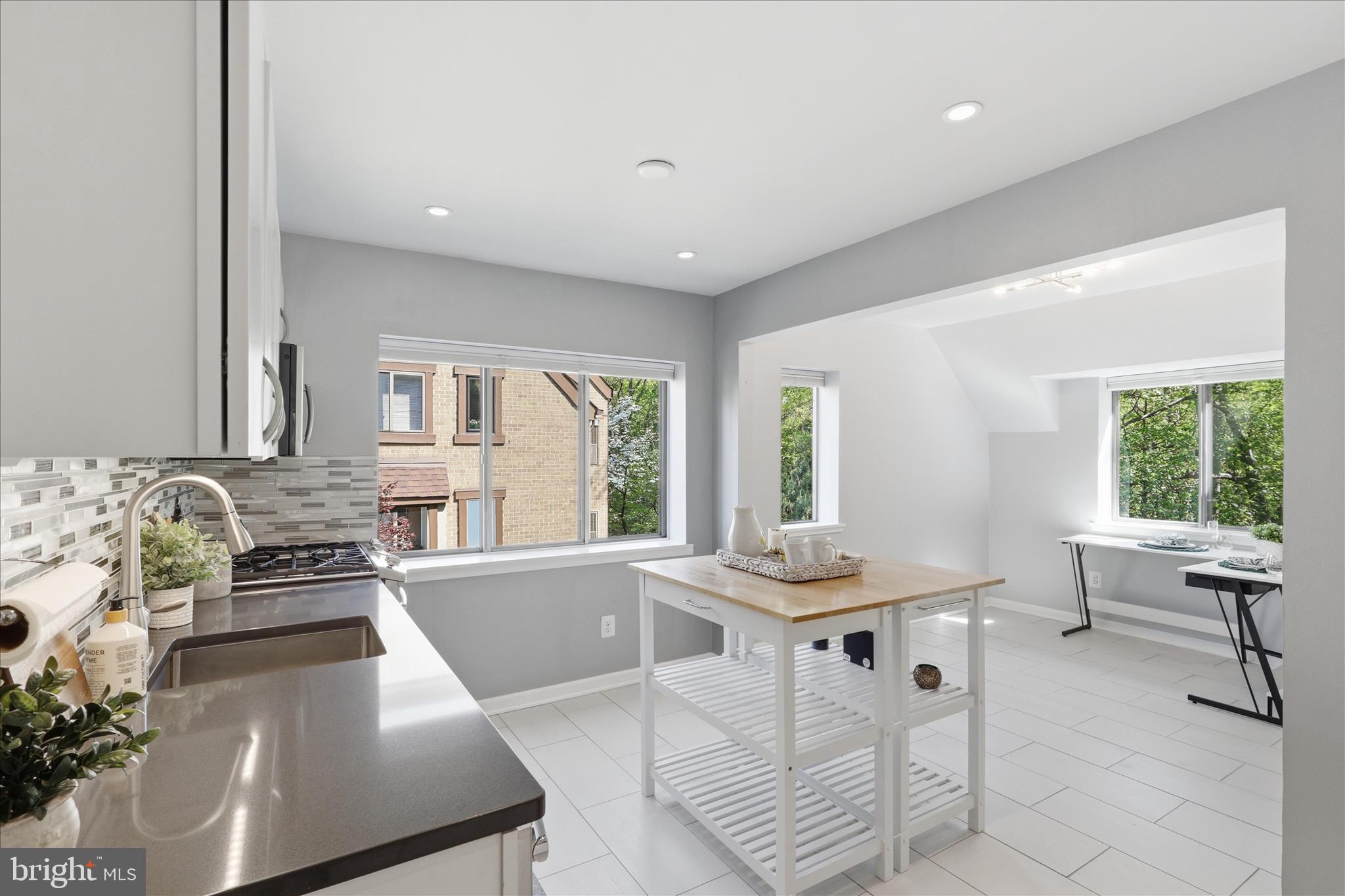 BENTANA PARK - Residential