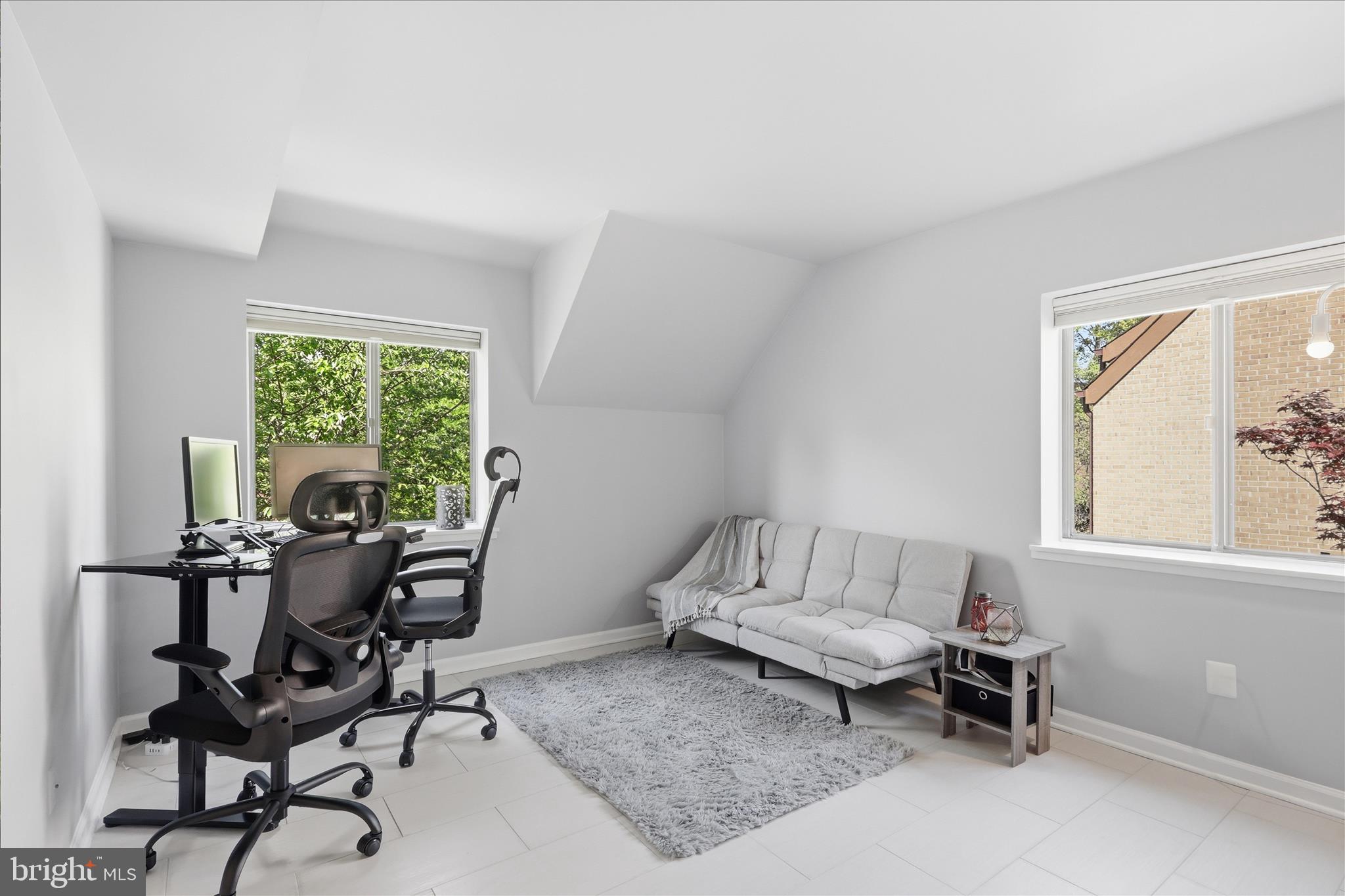 BENTANA PARK - Residential