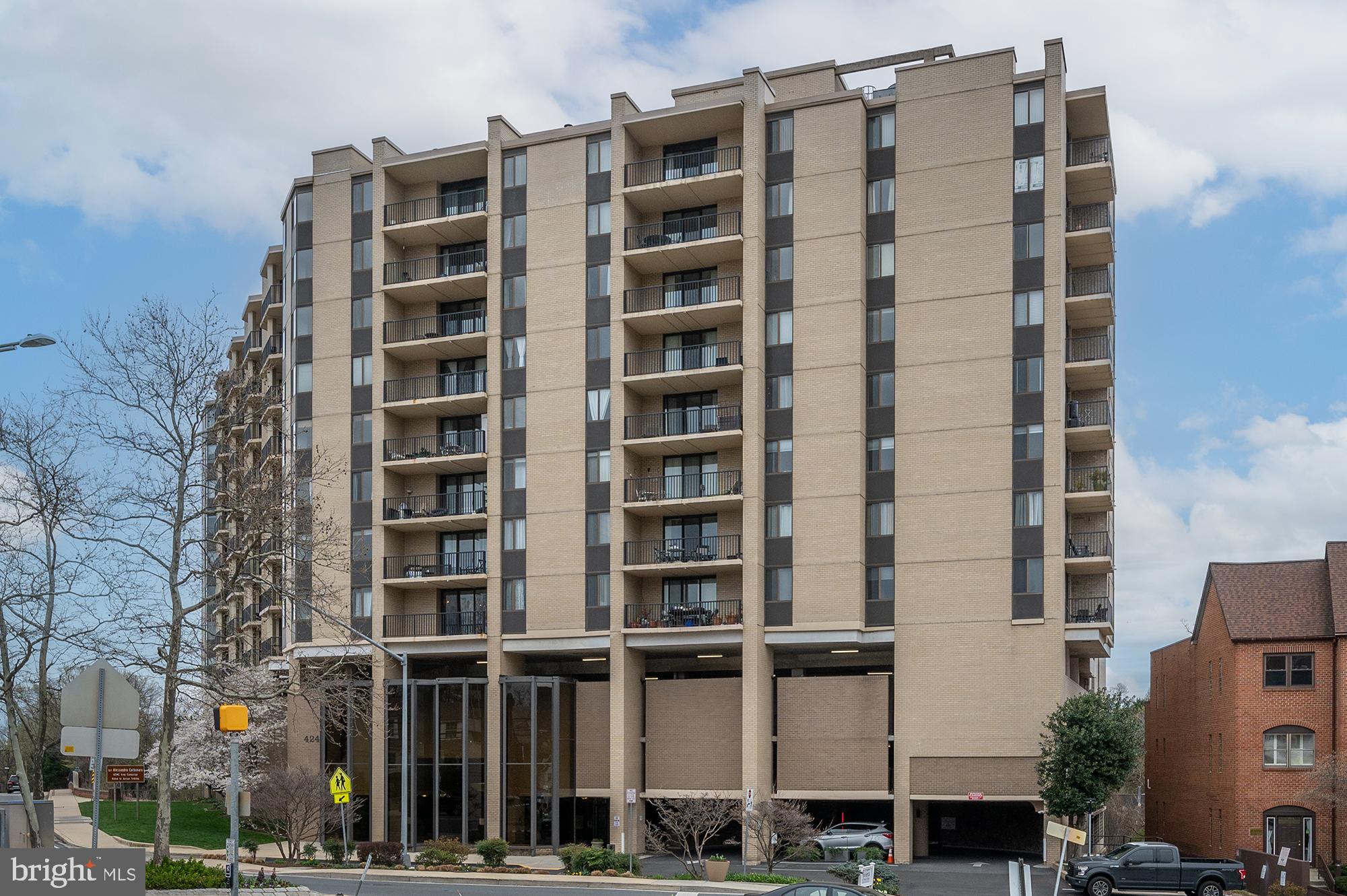 RIVERIA OF CHEVY CHASE - Residential