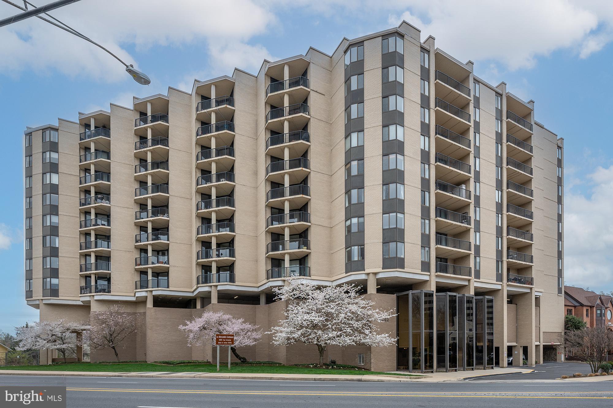 RIVERIA OF CHEVY CHASE - Residential