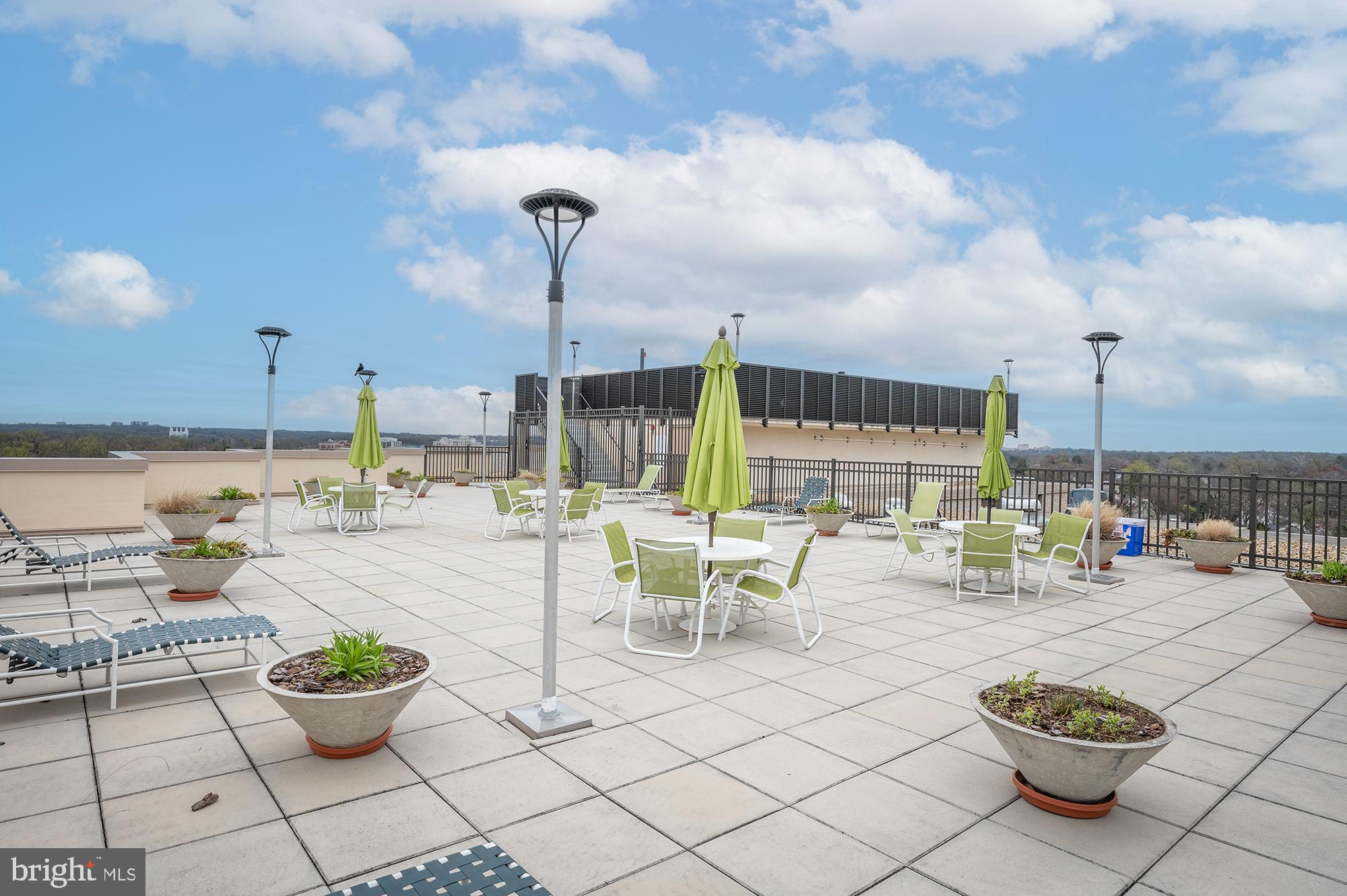 RIVERIA OF CHEVY CHASE - Residential