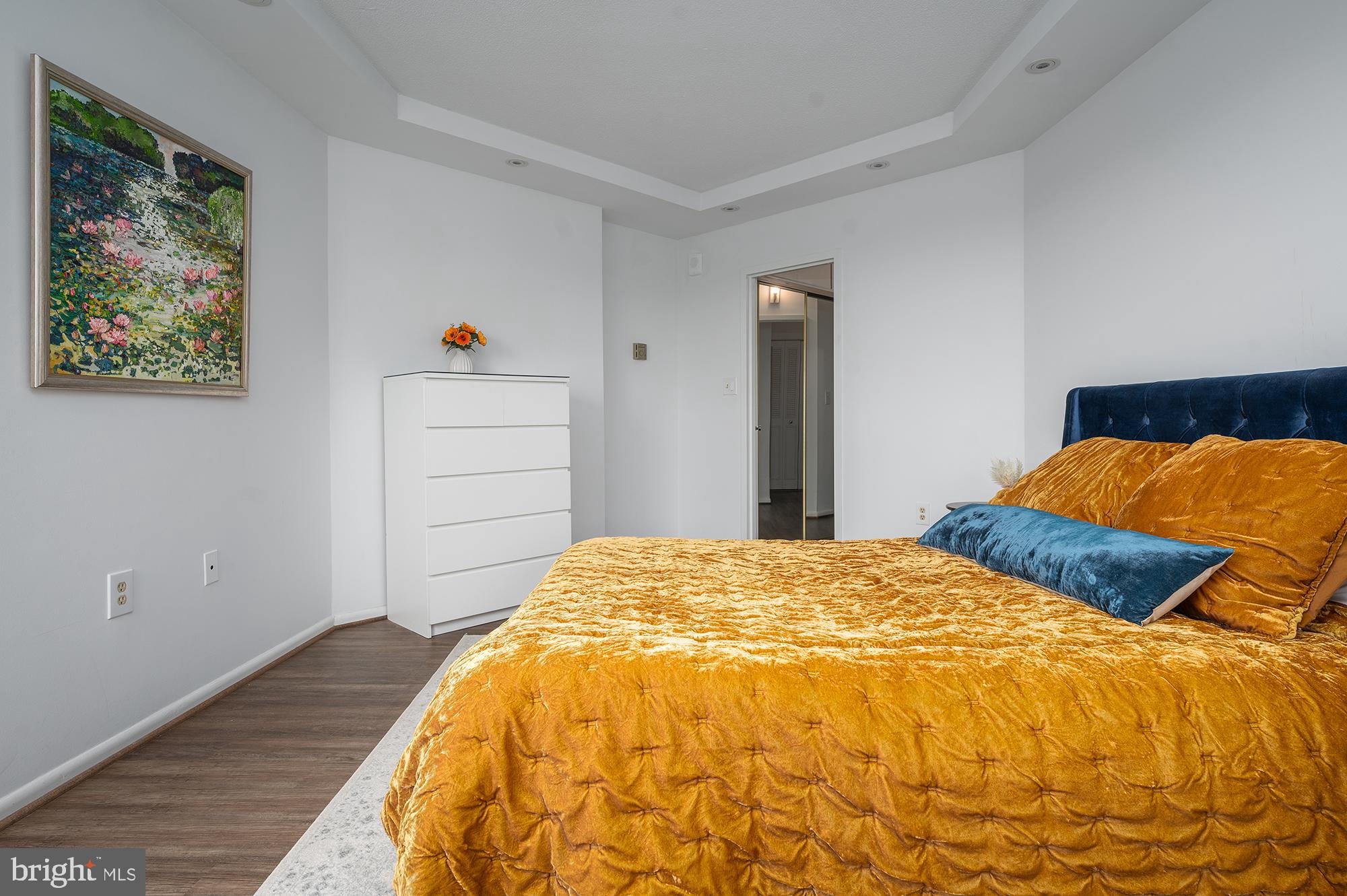 RIVERIA OF CHEVY CHASE - Residential