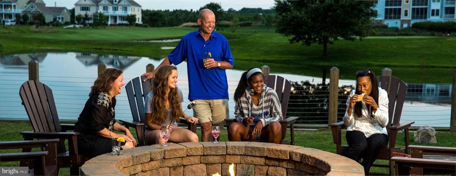 PONDVIEW - Residential