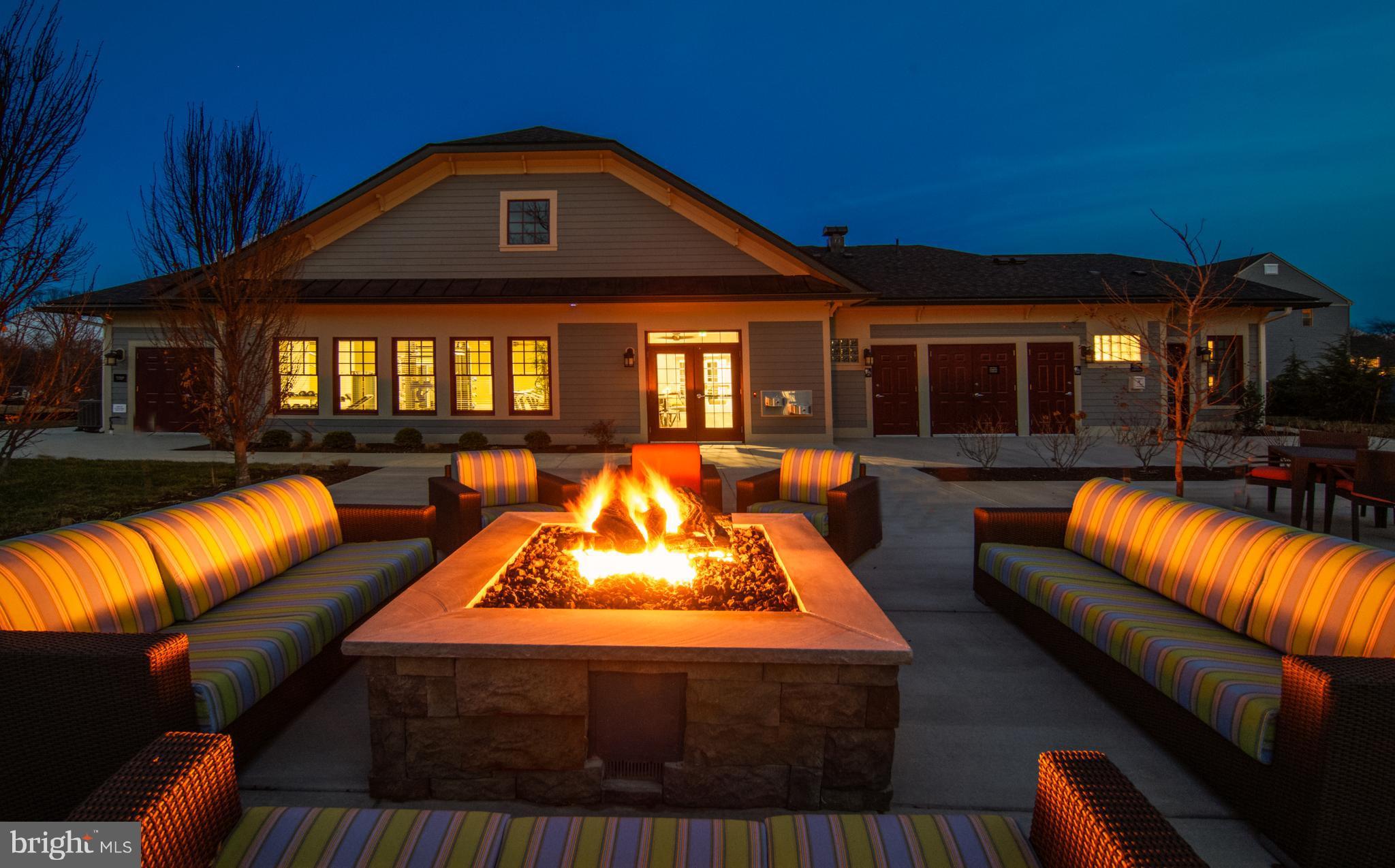 PONDVIEW - Residential