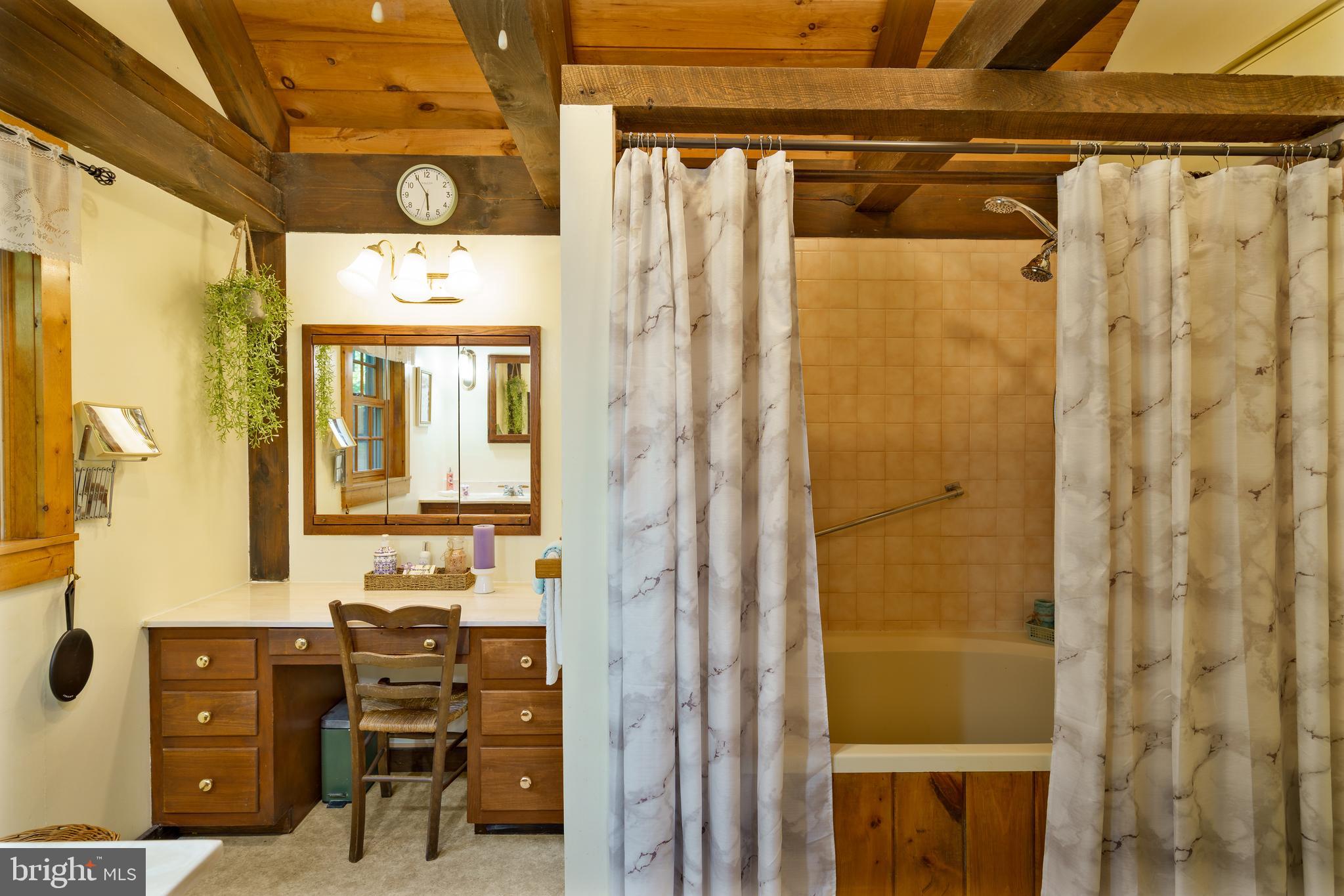 TERRAPIN NECK - Residential