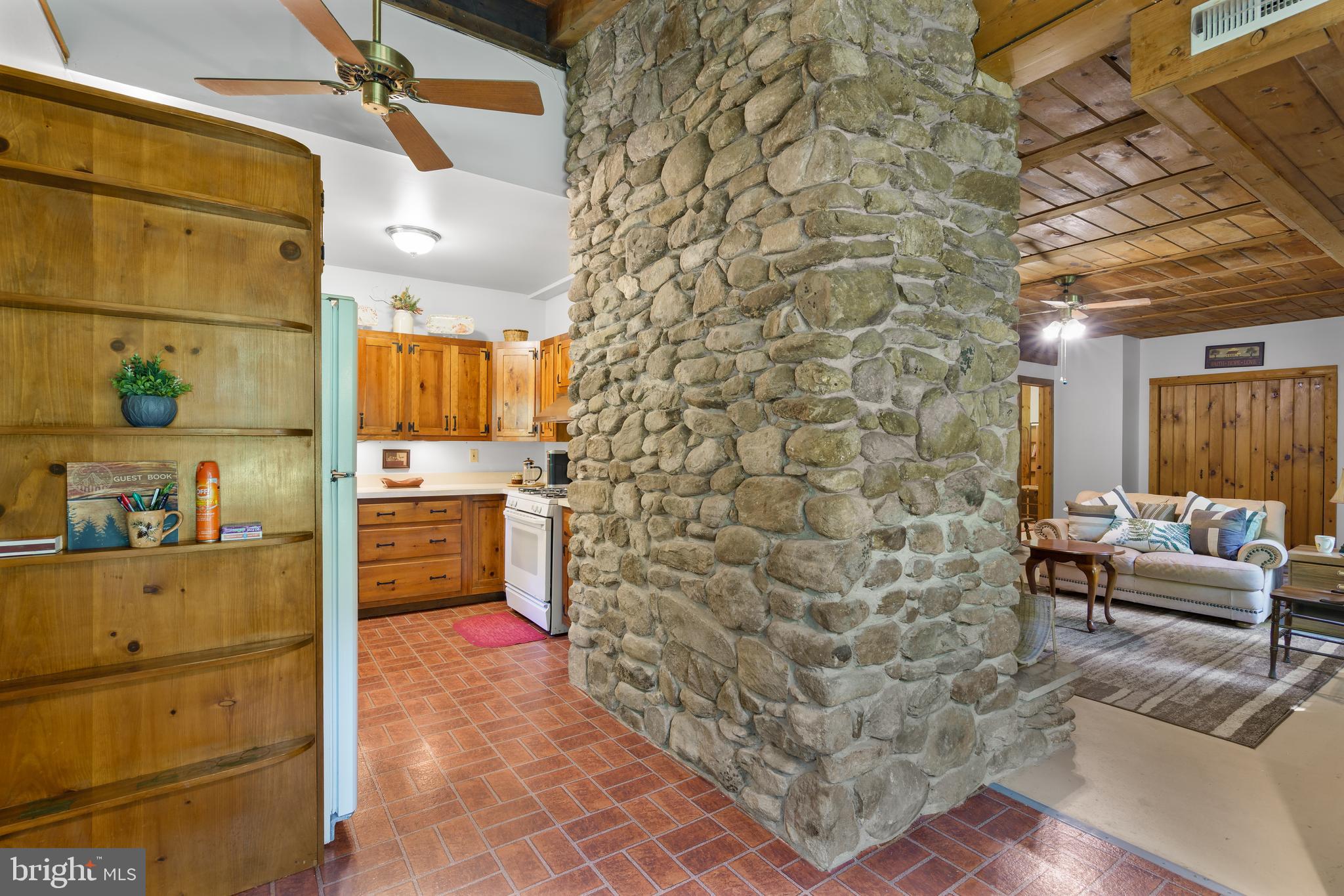 TERRAPIN NECK - Residential