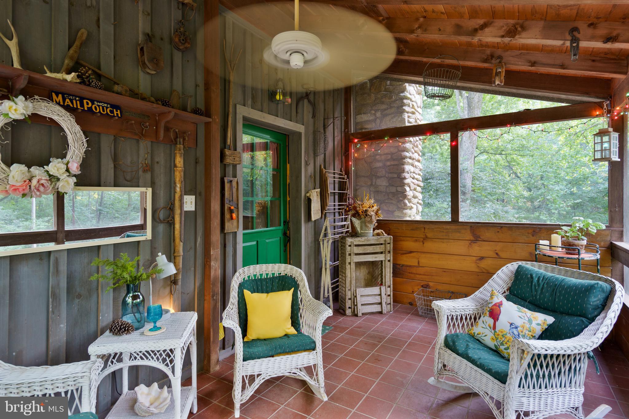 TERRAPIN NECK - Residential