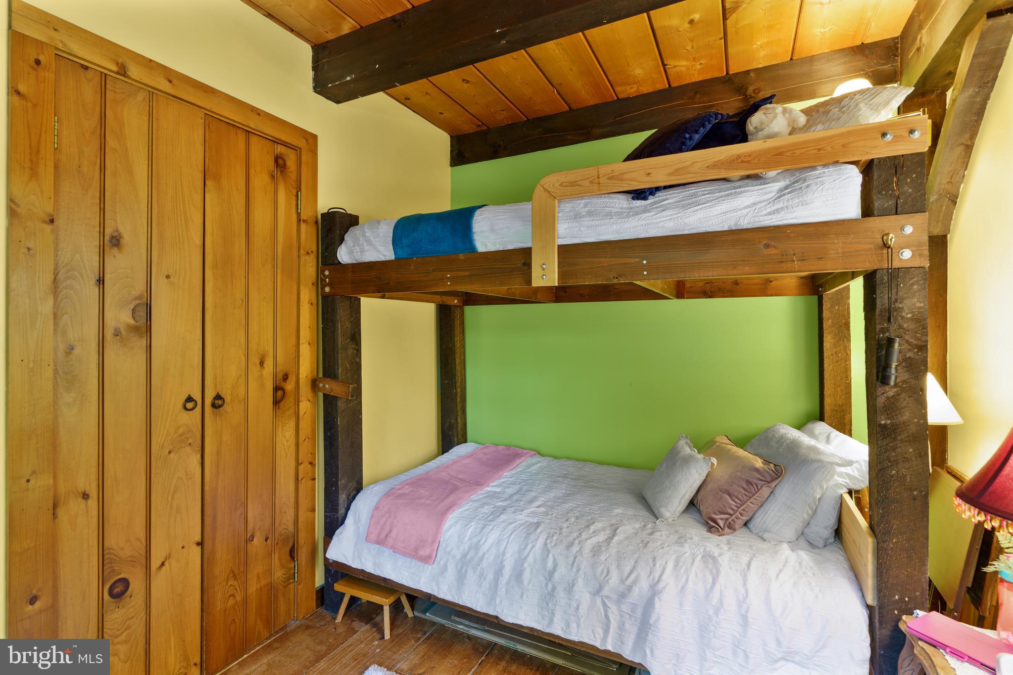 TERRAPIN NECK - Residential