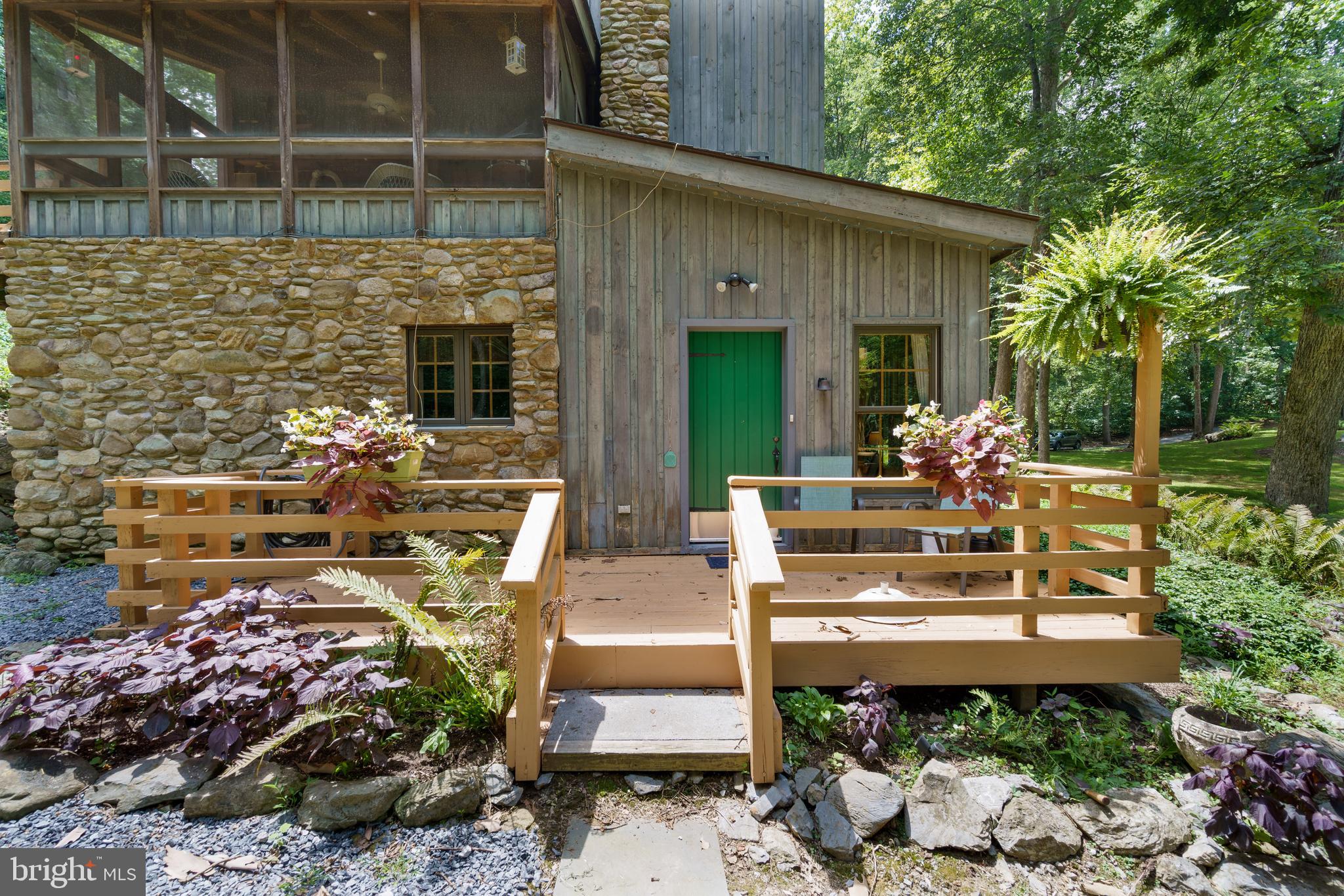 TERRAPIN NECK - Residential