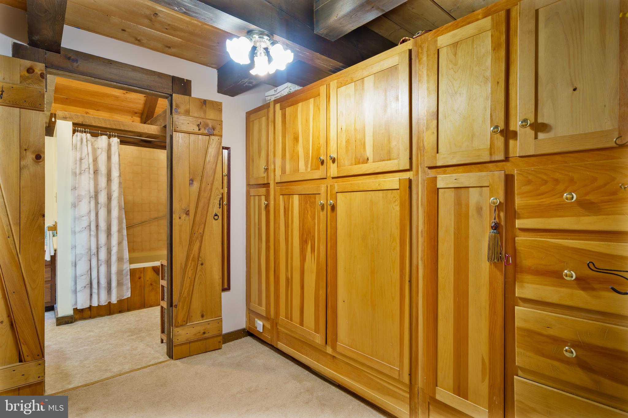 TERRAPIN NECK - Residential