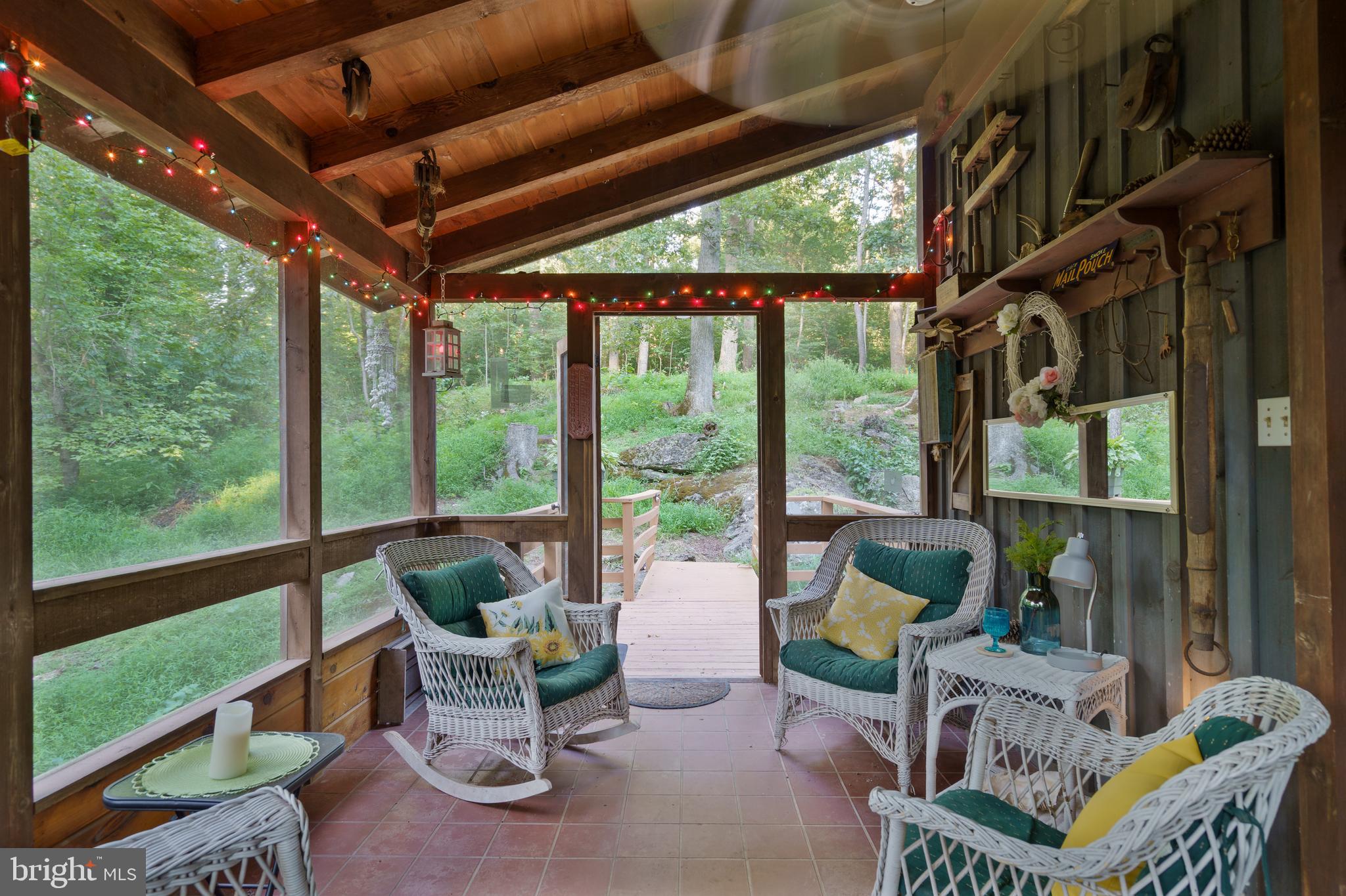 TERRAPIN NECK - Residential