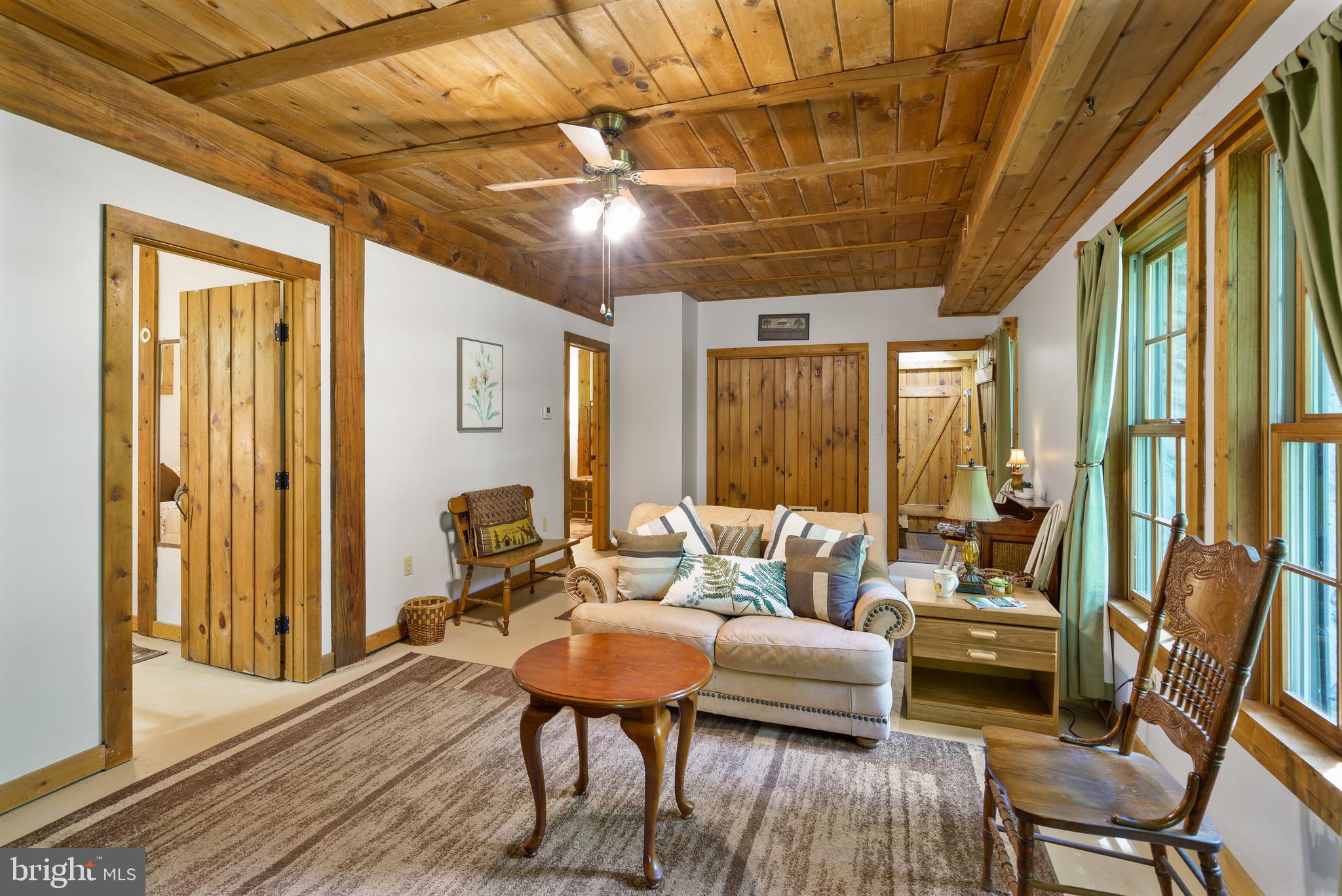 TERRAPIN NECK - Residential