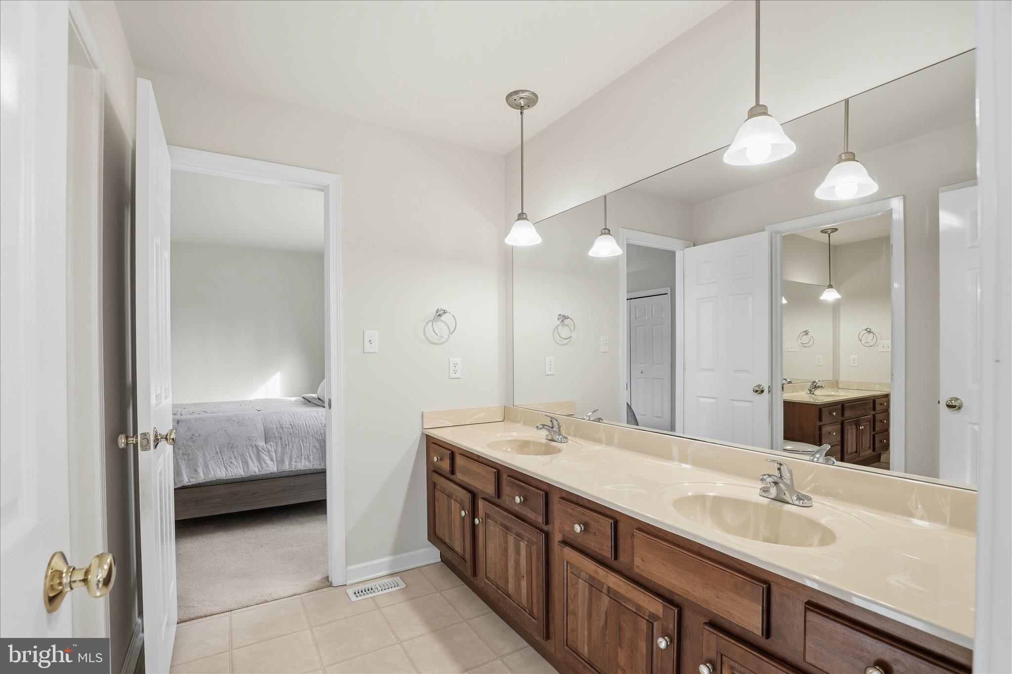 IRON VALLEY - Residential