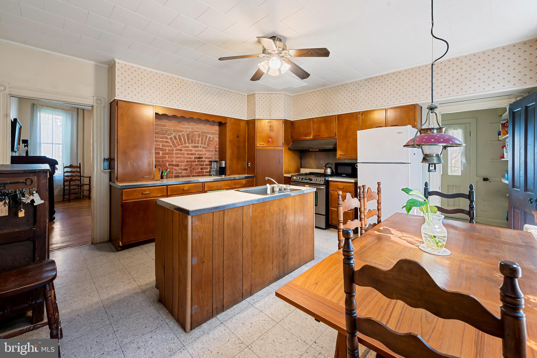 ROLAND PARK - Residential